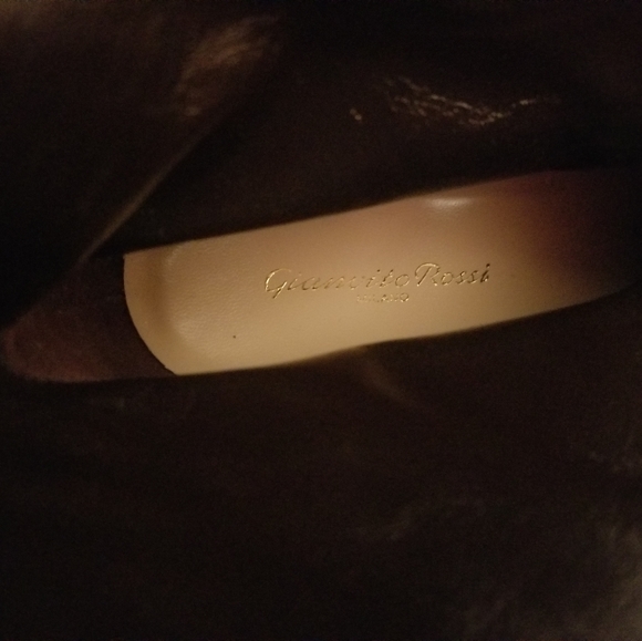 Gianvito Rossi Camoscio Brown Suede Front Zip Boot - Picture 6 of 7